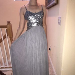 Jessica Simpson Gray Prom Dress